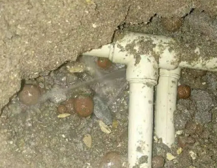 岗巴卫生间测漏