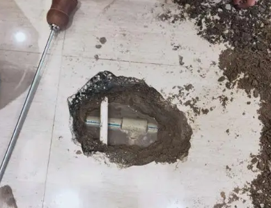 岗巴卫生间测漏水